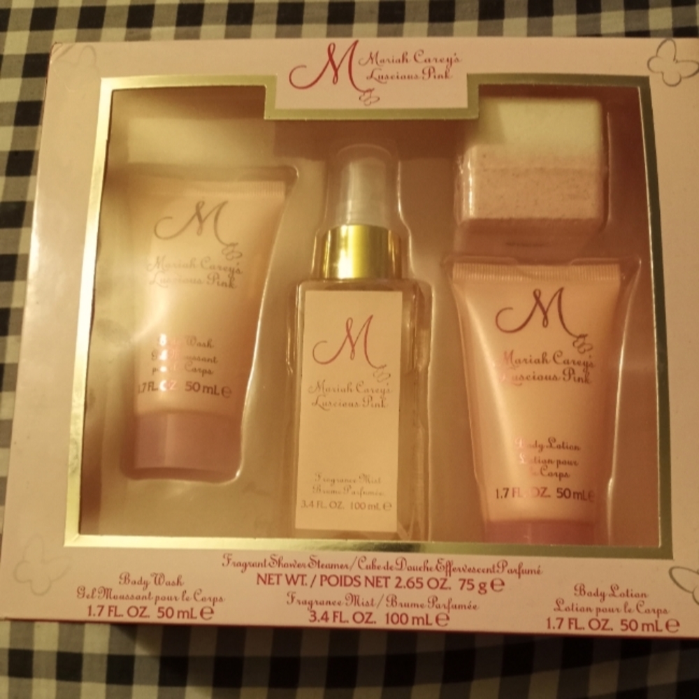 Woman bath set